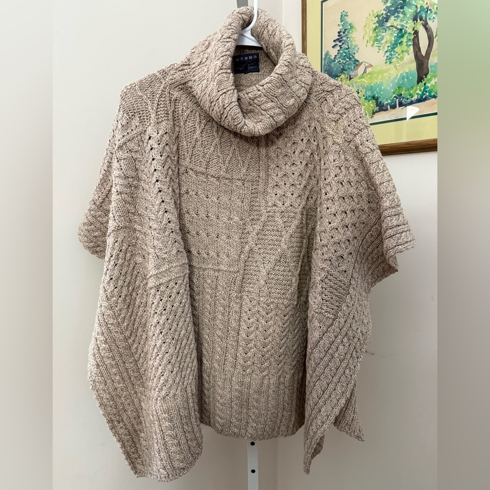 Aran Woolen Mills Knit Cape 100 % Merino Wool Cowl Neck. Great Preloved. 1 Size.
